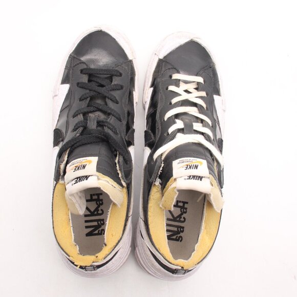 Nike x Sacai Blazer Low Men\'s Size 11.5 Black White Patent Leather DM6443-001 main image 2